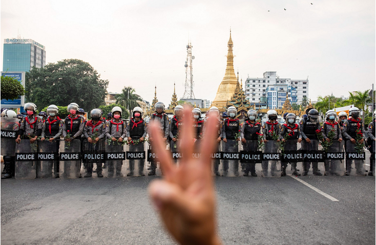 缅甸军政府更严厉地压制媒体