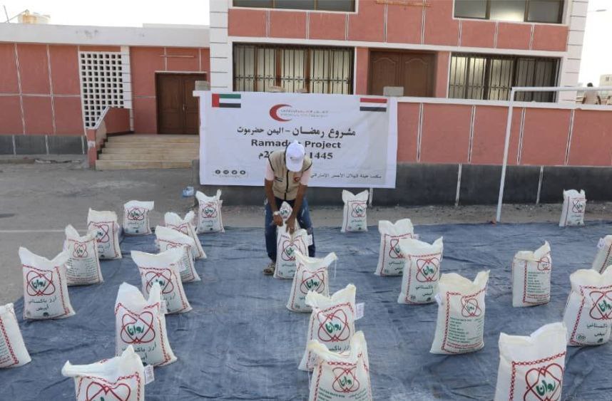 阿联酋红新月会在也门发起人道主义援助项目