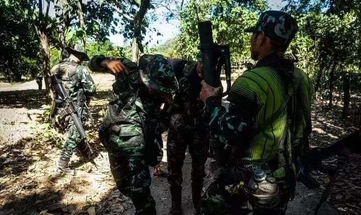 缅甸国防军与克伦民族解放军交火，缅军87名官兵阵亡，联军12名官兵阵亡