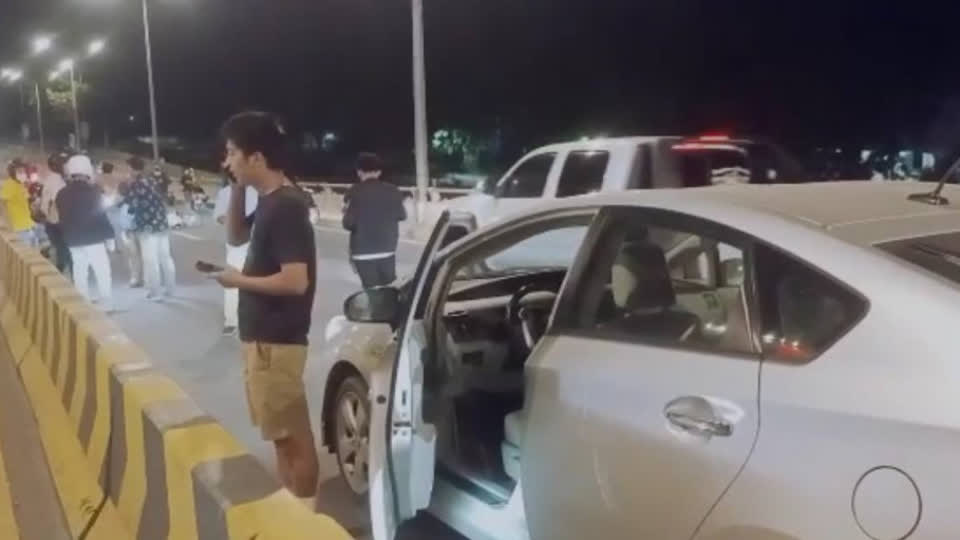 中国男子疑因酒驾撞上两名本地男子，赔偿$1000！