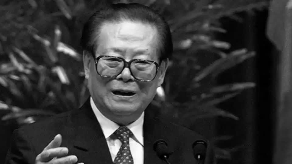 柬埔寨首相洪森对中国前国家主席江泽民逝世表示深切哀悼！