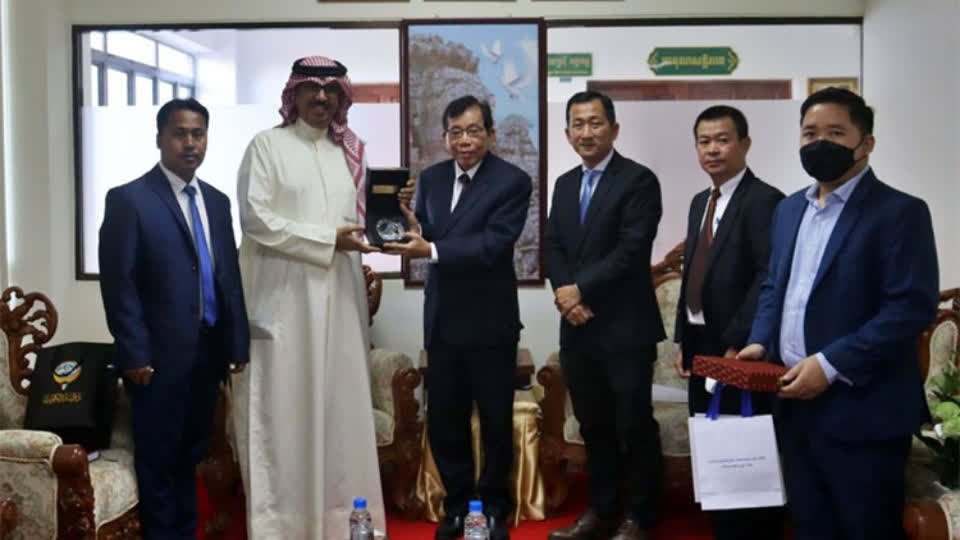 柬埔寨和科威特同意加强贸易和投资合作！