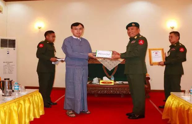 缅军三角军区司令尼林昂晋升为内政部副部长兼警察总长