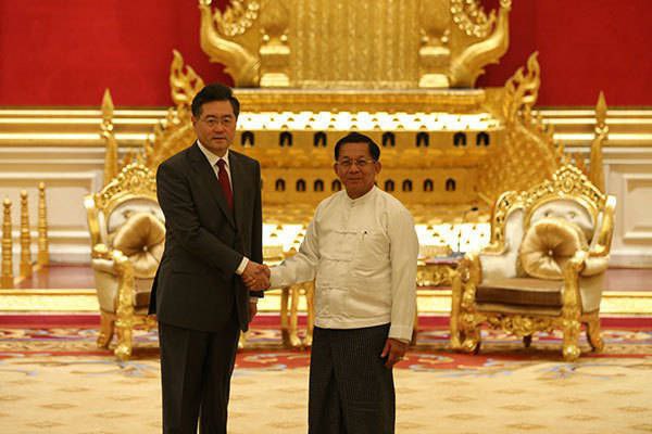 缅甸领导人敏昂莱会见中国外长秦刚