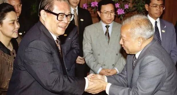 柬埔寨国王西哈努克出访外国期间被判死刑