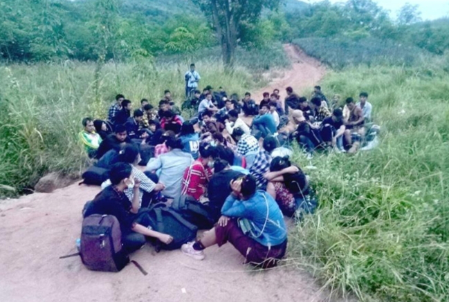 泰国安全部队在泰缅边境线上相继抓获180余名偷渡缅籍劳工