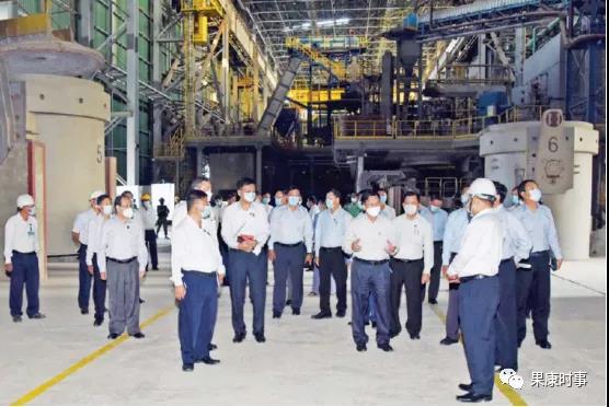 缅甸国管委主席敏昂莱大将视察工业部第一钢铁厂（敏建）！