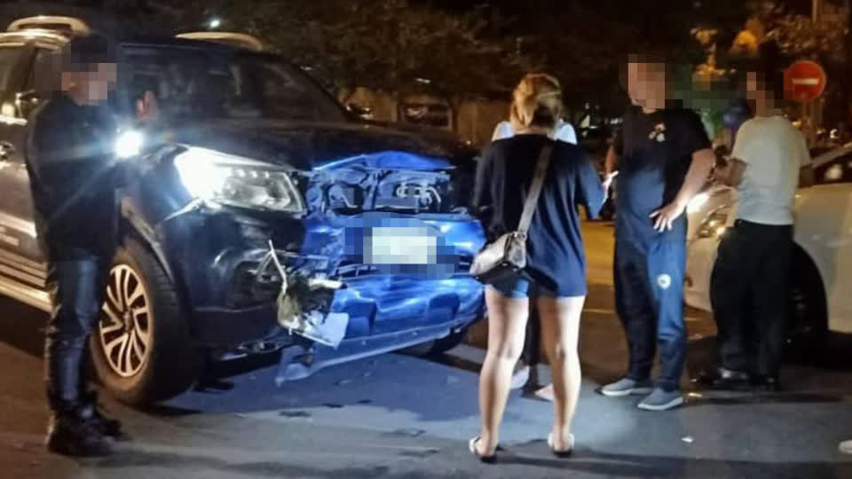金边2外籍司机发生车祸，中籍司机赔偿2500美元！