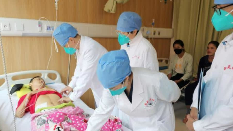 中国援柬针灸师蒋可：怀医者“初心”为柬埔寨民众带来健康