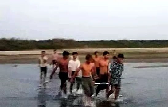 昨晚天气太闷热，有6人下到伊洛瓦底江洗澡，都溺水身亡了！